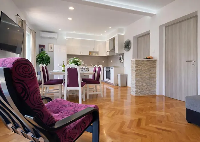 Karla Gostinjska kuća 3*